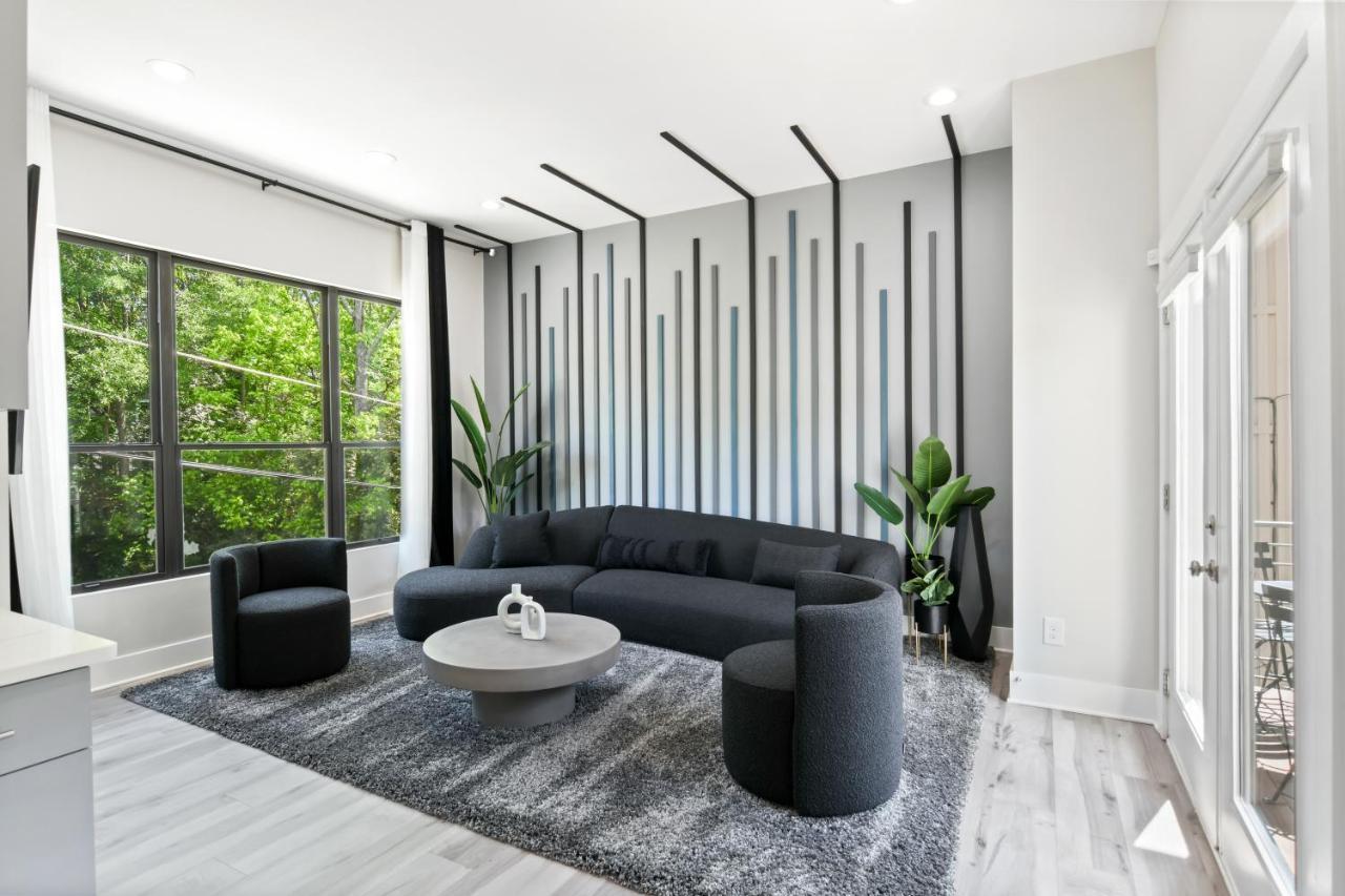 The Red Door - Ultra Modern Atlanta Home - Designedbydom Zewnętrze zdjęcie