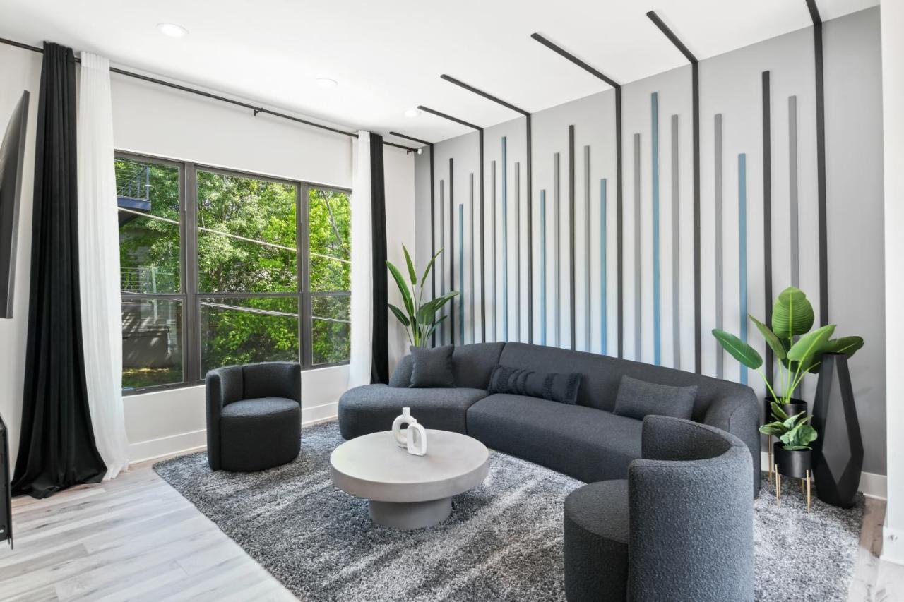 The Red Door - Ultra Modern Atlanta Home - Designedbydom Zewnętrze zdjęcie